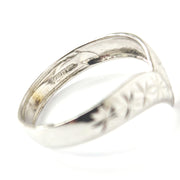 Load image into Gallery viewer, 9ct Gold Wishbone Ring

