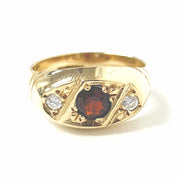 Load image into Gallery viewer, 9ct Yellow Gold Garnet Ring
