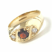 Load image into Gallery viewer, 9ct Gold Three Stone Ring
